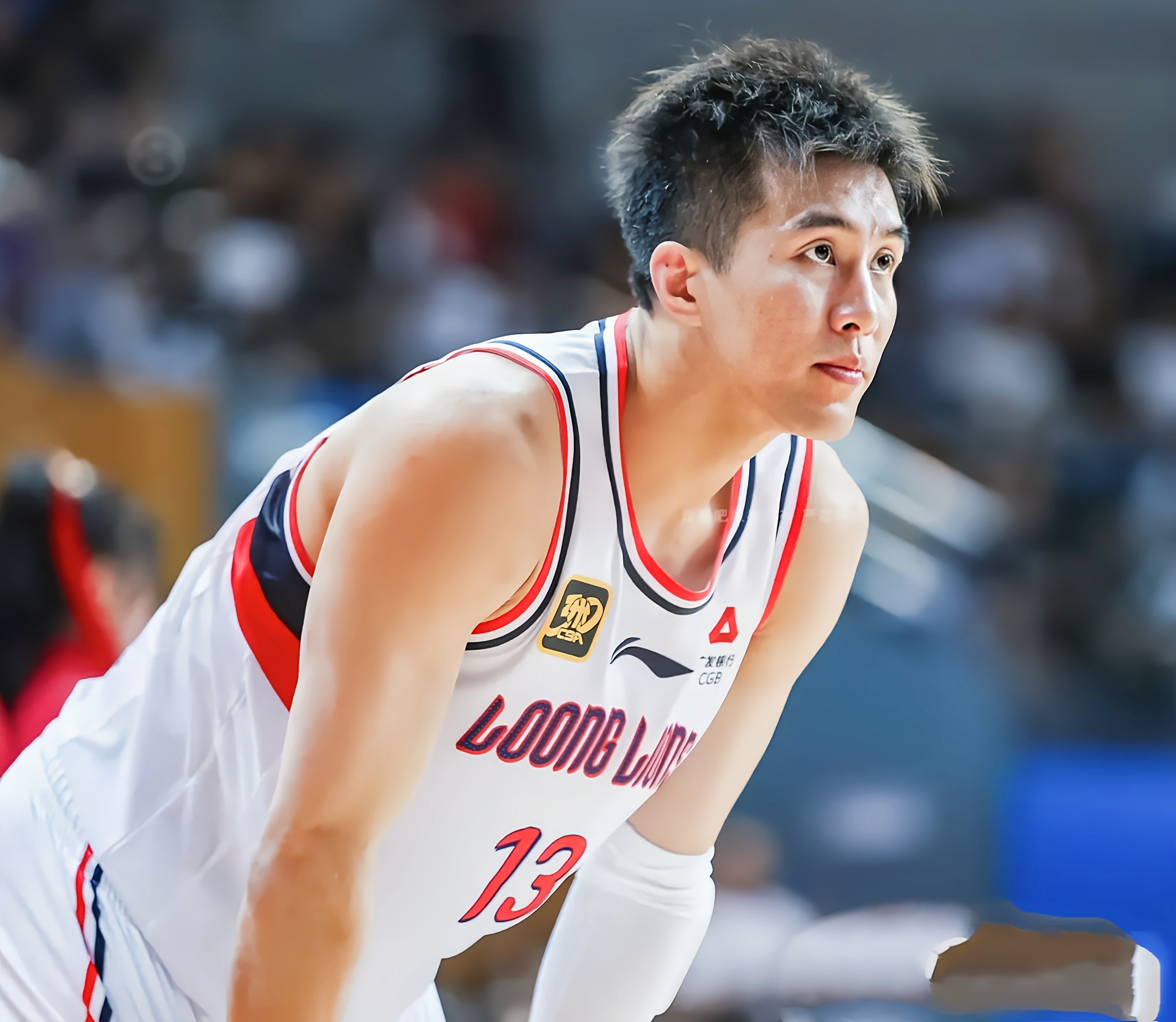 雷霆鏖战辽宁队，郭艾伦刷新纪录