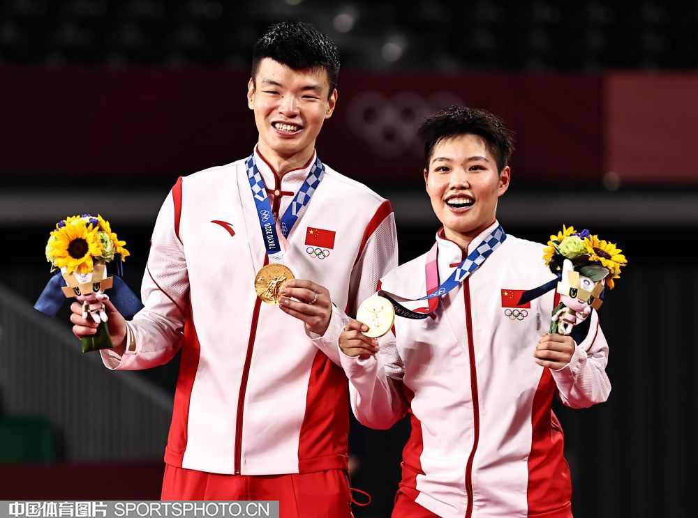 丹麦队完胜印度队,黄鸭组合带队取胜 丹麦队完胜印度队,黄鸭组合带队取胜