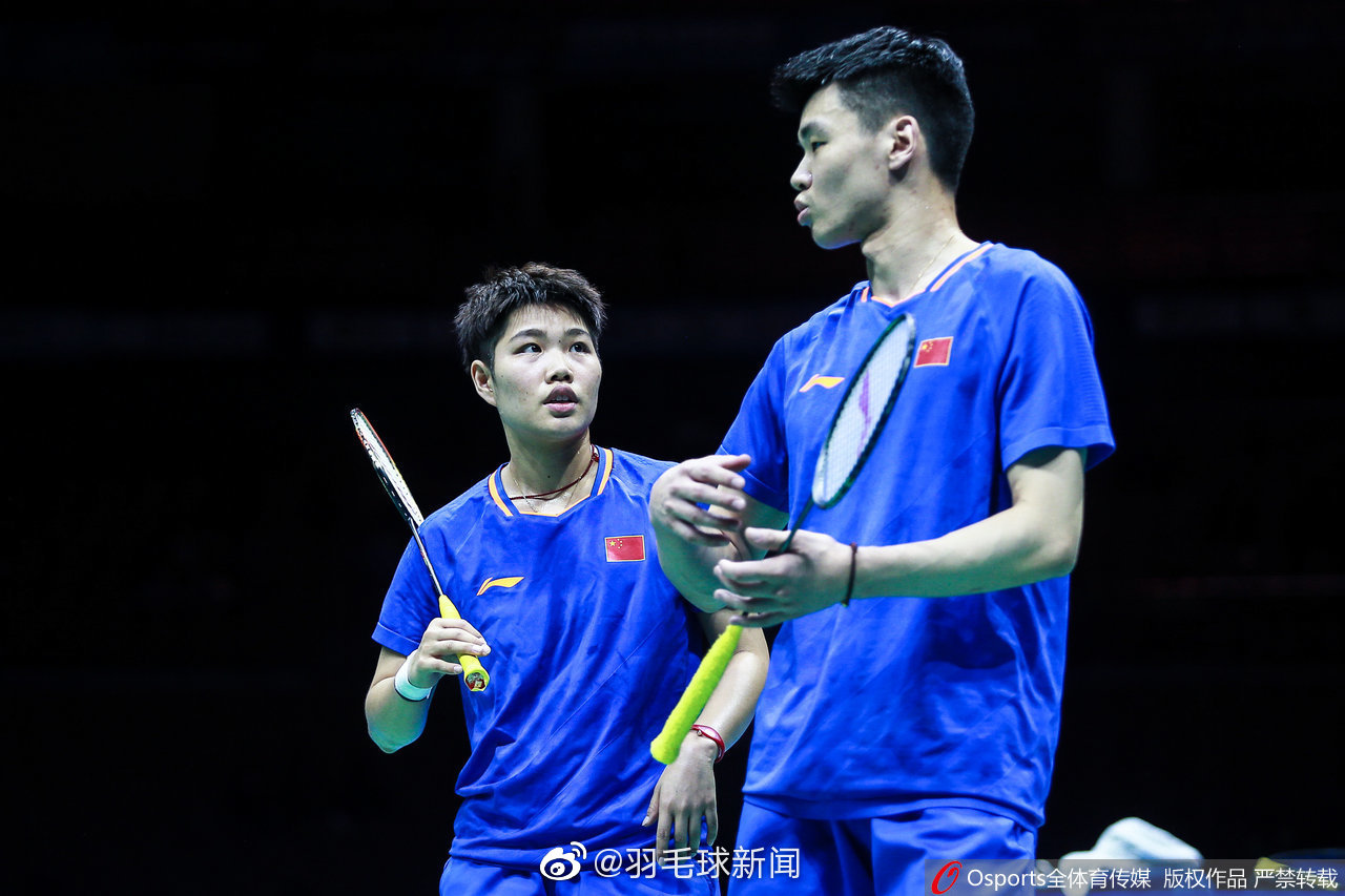 印尼队完胜韩国队，黄鸭组合扛起全队