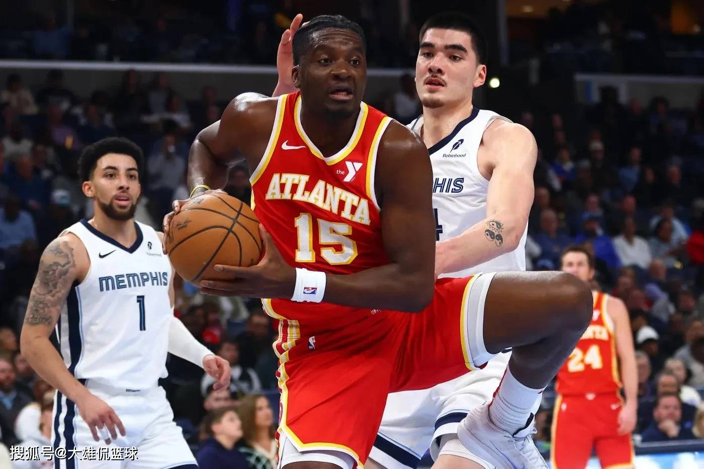 灰熊翻盘猛龙，字母哥扛起全队