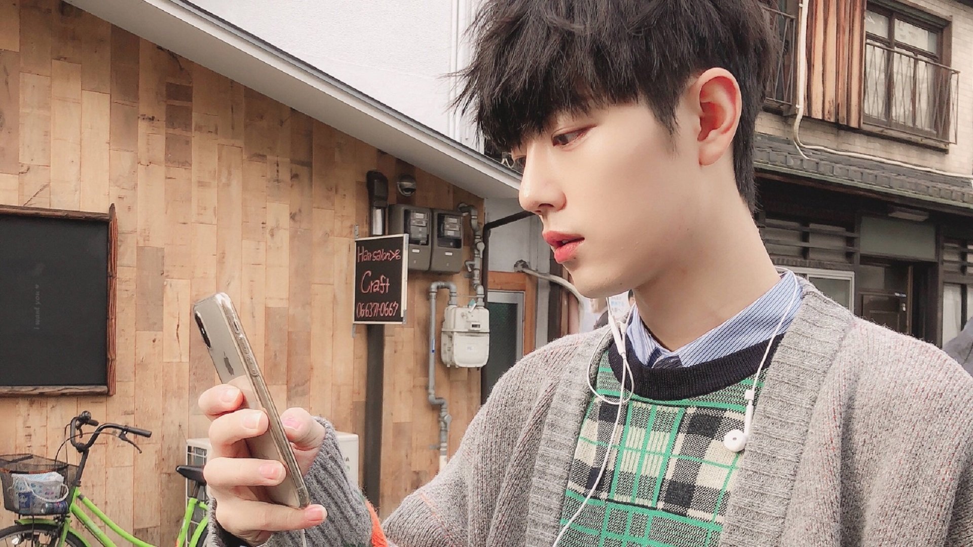 宇宙争霸战，北京队强压星空公牛，欧文维度封锁级发挥锁定地球荣耀