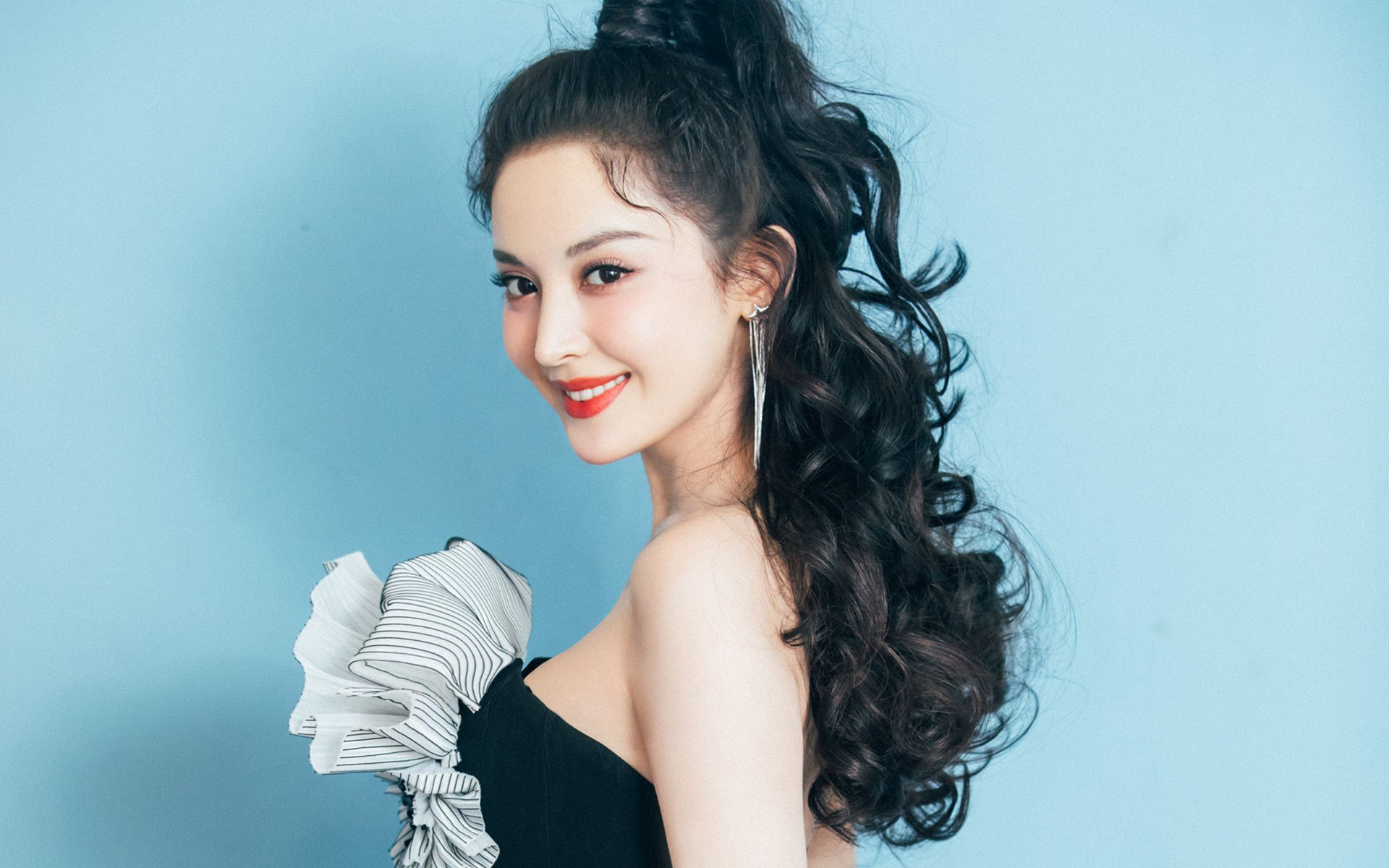 爱游戏在线-范弗利特引力，当唯一性成为非典型翻盘的注脚